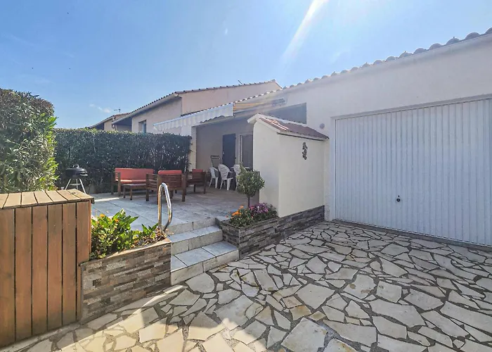 2 Bedroom Cozy In Сasa de vacaciones Portiragnes